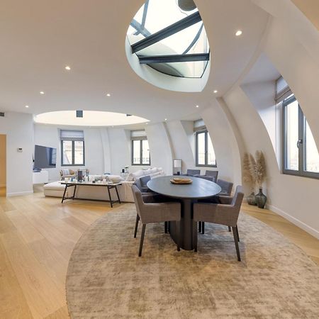 Triplex Penthouse In The City Center 布鲁塞尔 外观 照片